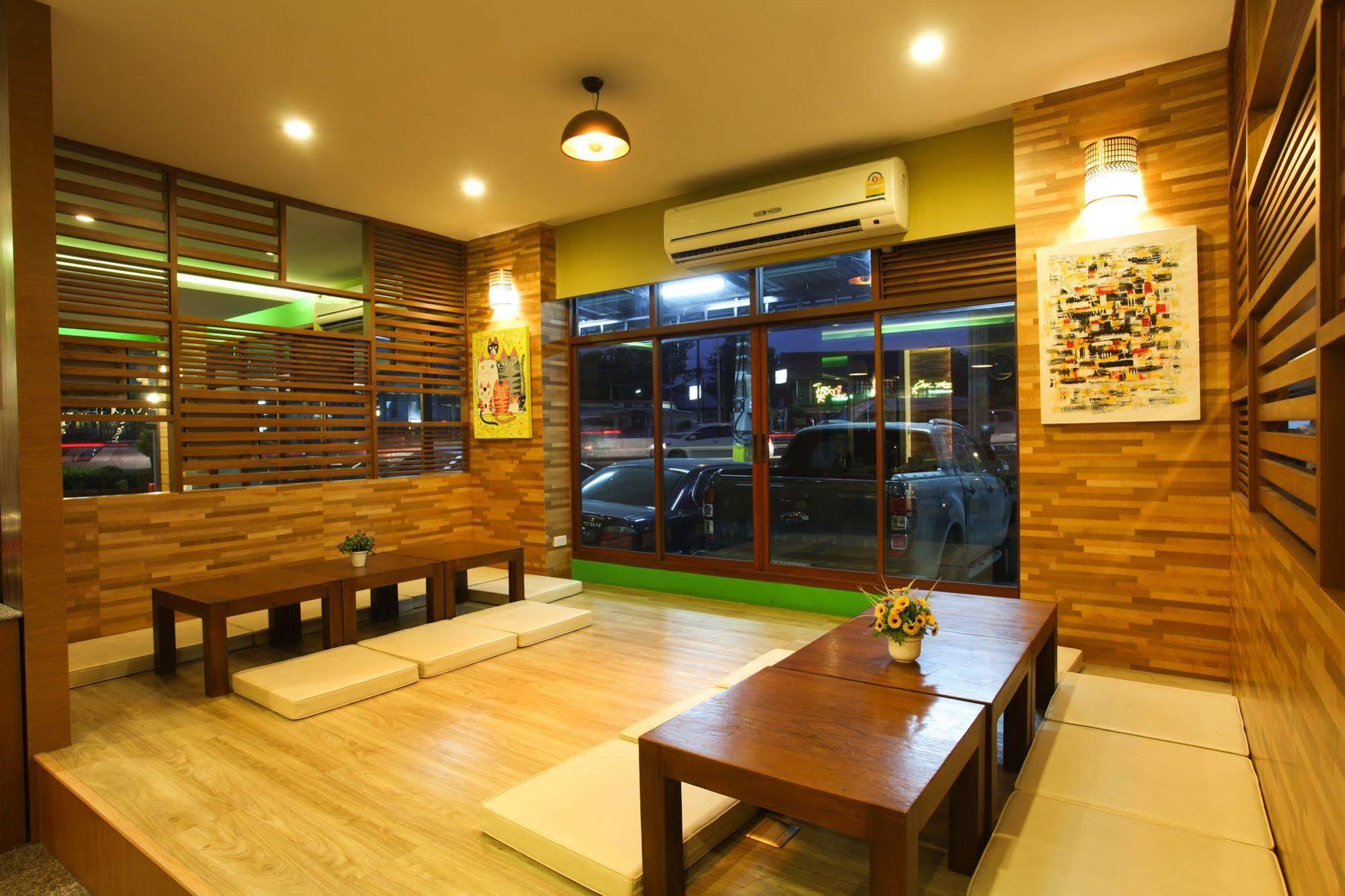 V Residence Hotel Chiang Mai Extérieur photo