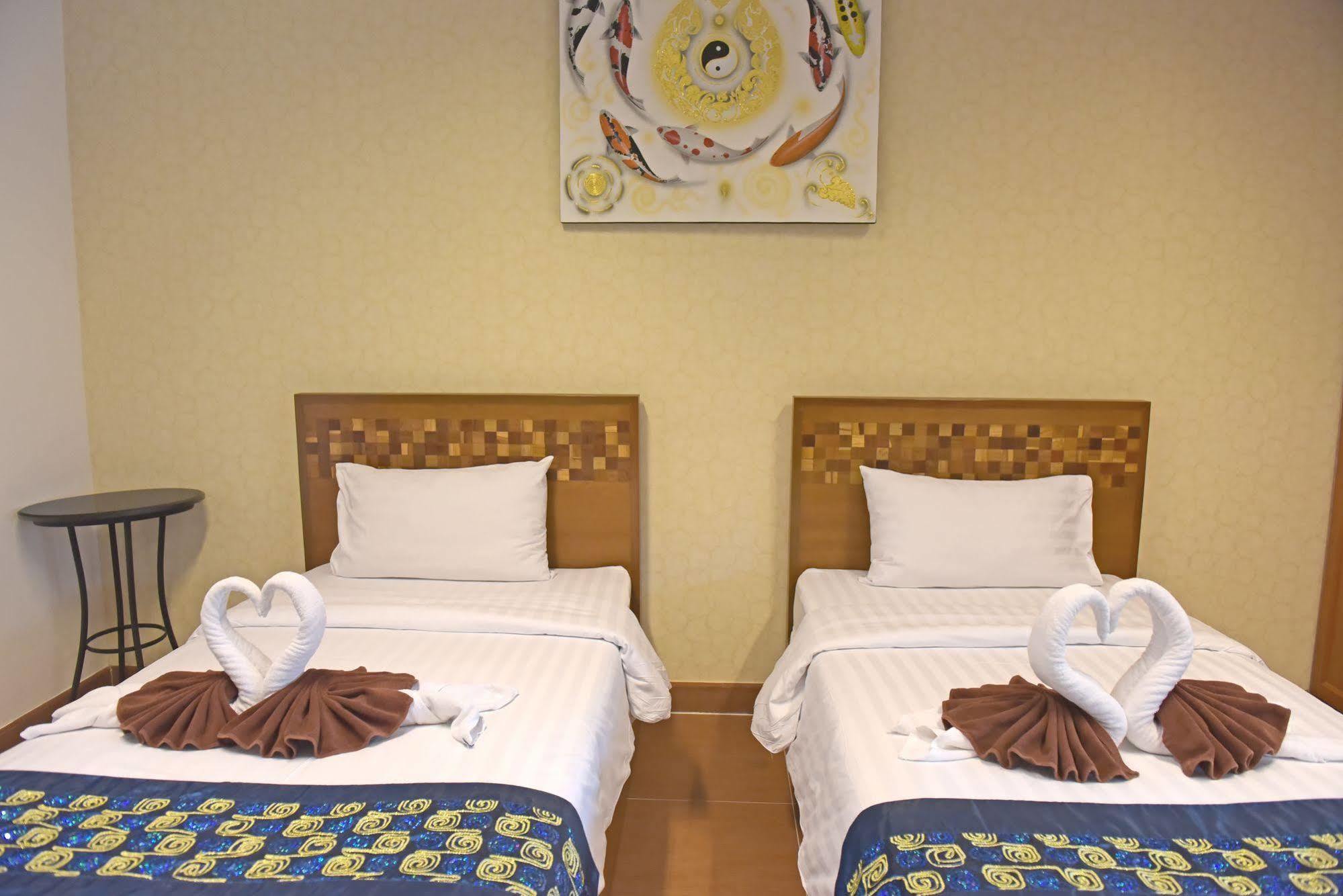 V Residence Hotel Chiang Mai Extérieur photo