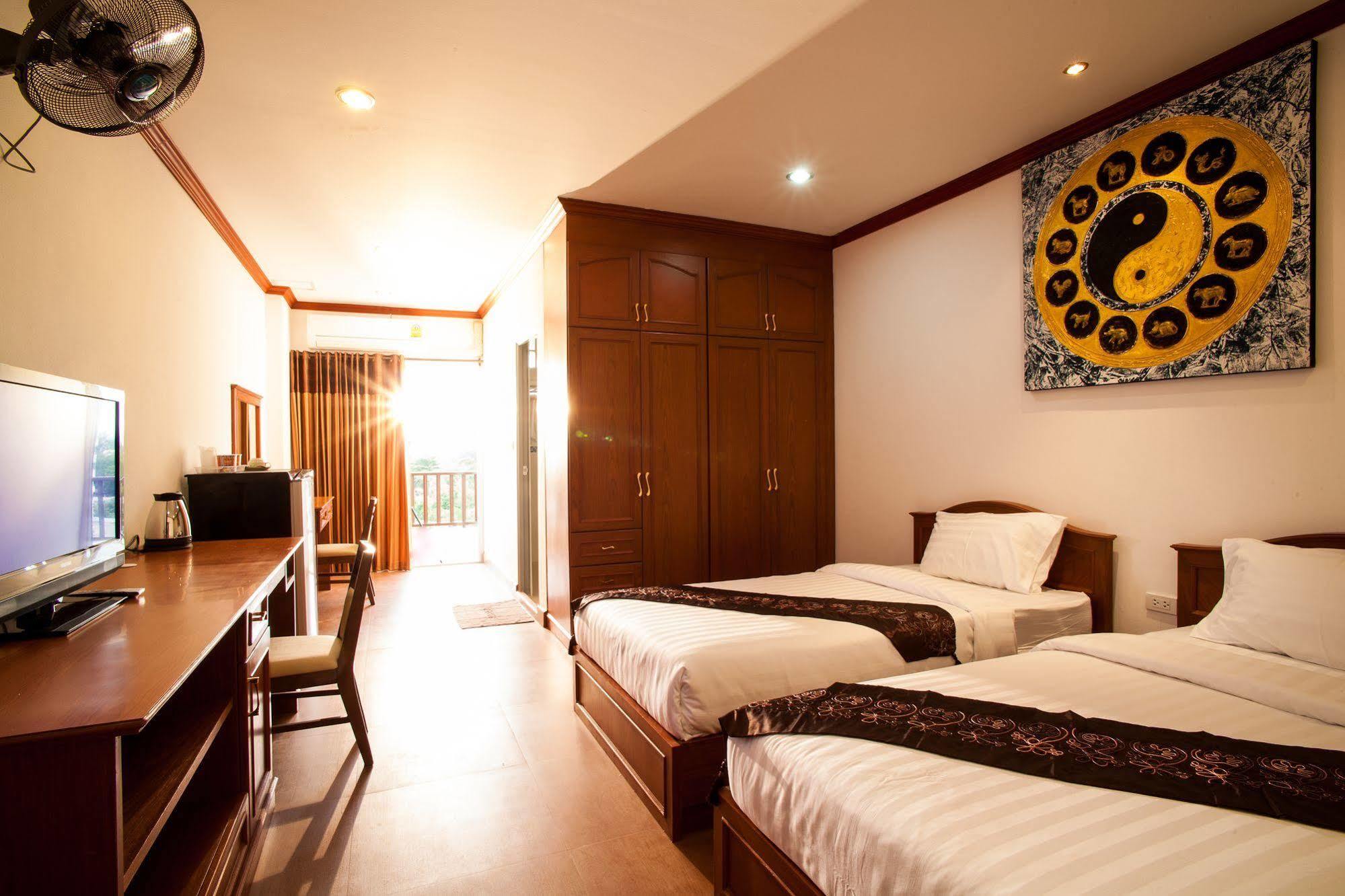 V Residence Hotel Chiang Mai Extérieur photo