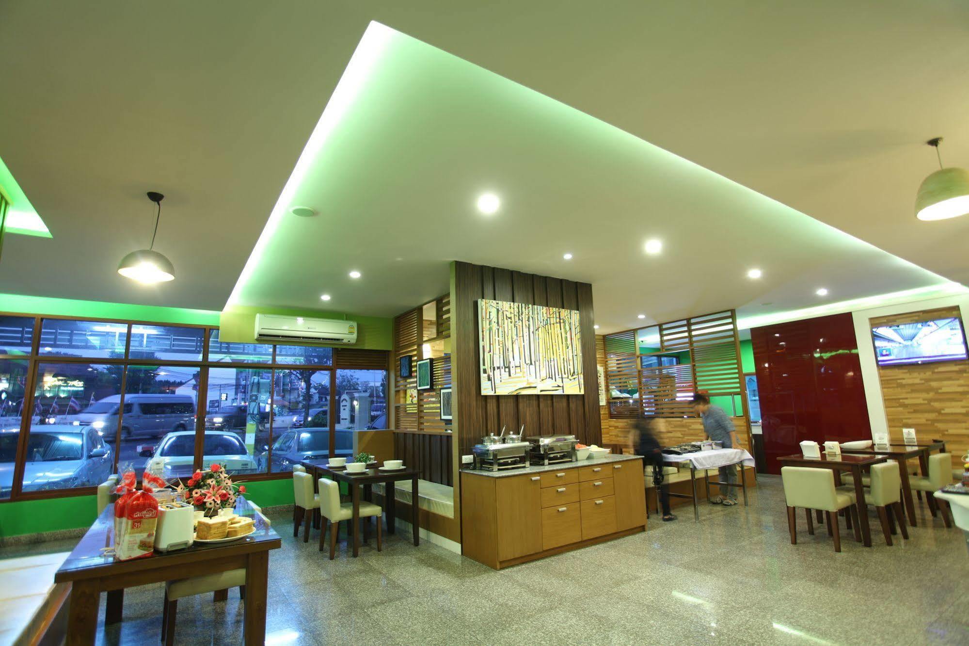 V Residence Hotel Chiang Mai Extérieur photo